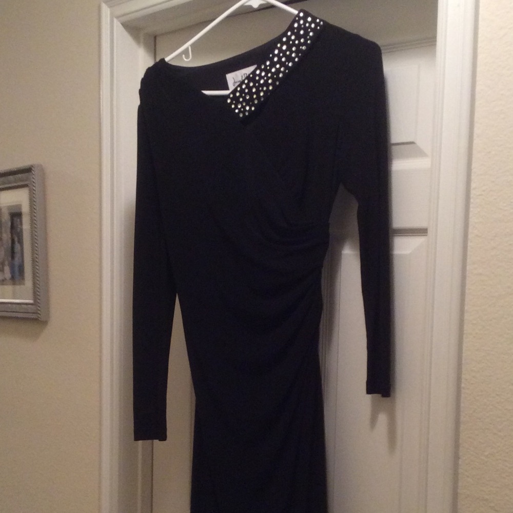 Black cocktail dress NWOT - Picture 2 of 5